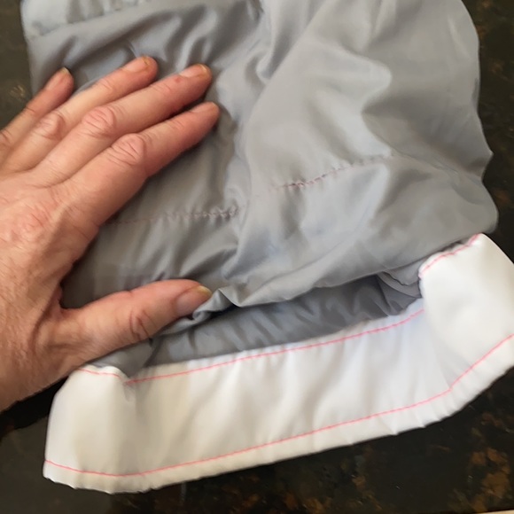 Obermeyer sport white ski  pants size med (10-12) - Picture 11 of 11